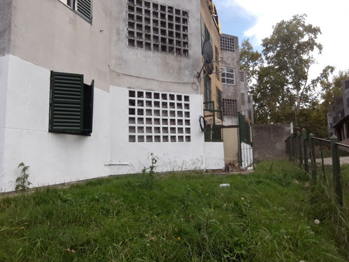 Imagen 1 de 10 de Departamento Venta - Moreno - 4 Ambientes