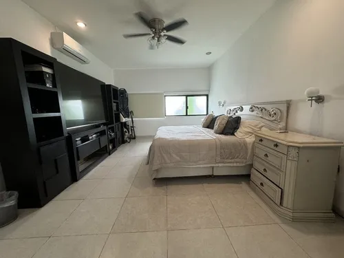 Casa En Venta En Colonia Montebello Merida Yucatan