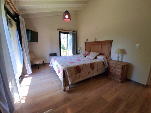 Casa | Amb | 4 Dorm | 400 M2 | Lote 800 M2