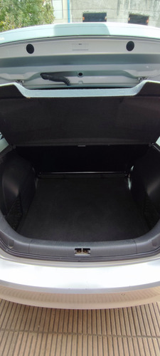 Volkswagen Suran 1.6 Highline
