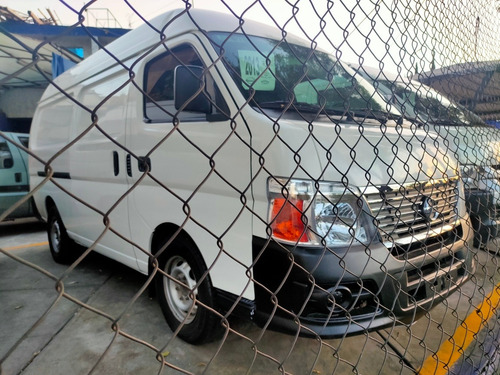 Imagen 1 de 11 de Nissan Urvan Panel Toldo Alto T/m A/a Diesel 2013