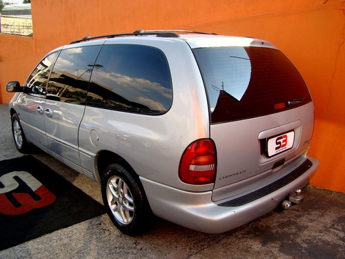 Chrysler Grand Caravan 3.8 Lx 4x4 V6 12v Gasolina 4p