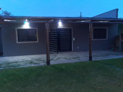 Imagen 8 de 21 de Quinta En Venta - 2 Dormitorios 2 Baños - 840mts2 - Francisco Alvarez