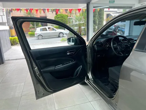 Suzuki Swift Dziere Mt 2023