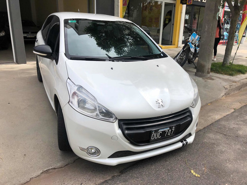 Peugeot 208 1.5 Allure Touchscreen 2015
