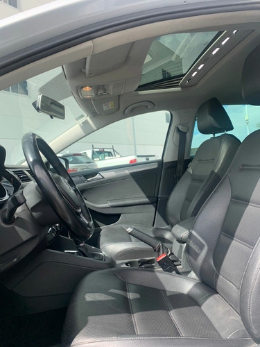 Imagen 15 de 15 de Volkswagen Jetta 2018 2.5 Sportline Tiptronic At