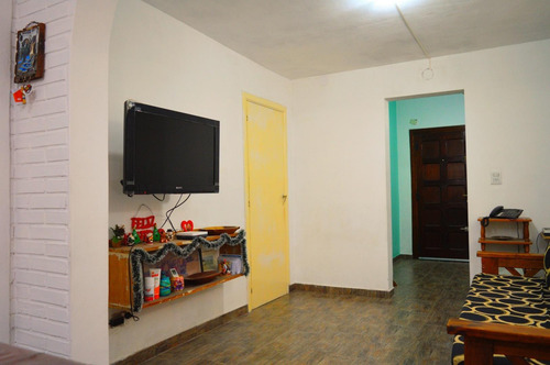 Imagen 18 de 30 de Casa 4 Ambientes En Rafael Calzada Con Parque Y Parrilla