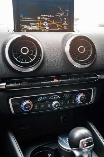 Imagen 16 de 19 de Audi S3 2018 2.0 Tfsi 310cv 4 P
