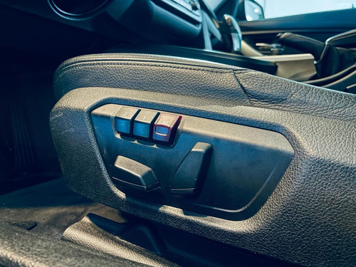 BMW 0 328iA 2.0 TB/2.0 TB Flex 16V 4p