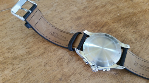 Relógio Victorinox Classic 241616