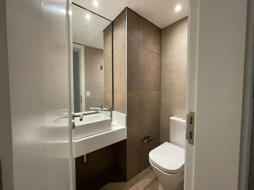 Imagen 25 de 30 de Departamento - Puerto Buceo- 3 Dorm Y Servicio Completo- 3 Gges Con Renta