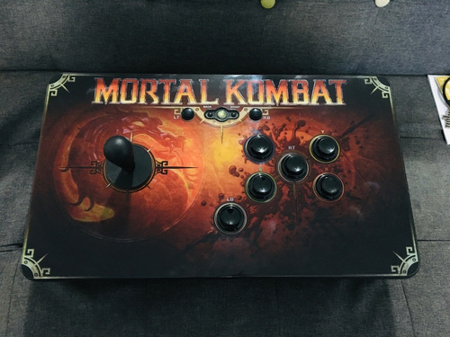 Mortal Kombat Fight Stick Control Arcade Xbox 360 (Usado)