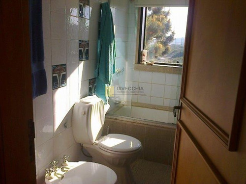 Imagen 24 de 30 de Venta De Casa De 5 Dormitorios En Las Grutas Frente Al Mar