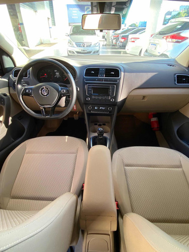 Imagen 7 de 9 de Volkswagen Polo 1.6 Msi Comfortline 2017