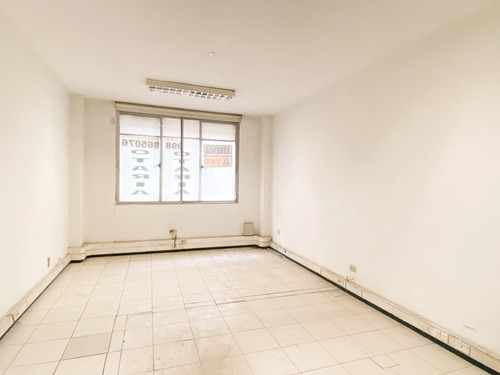 Arriendo Oficina Ahumada Con Moneda 6 Privados, 4 Baños