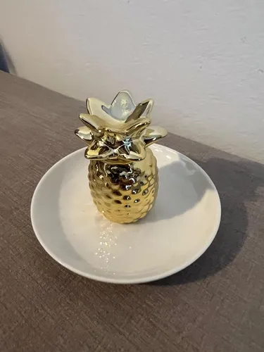 Adorno Porta Joyas Alhajero Piña Dorada