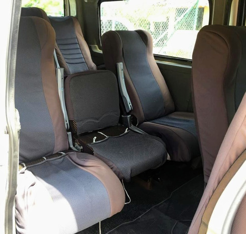 Volkswagen Transporter T5 17 Pasajeros 2013