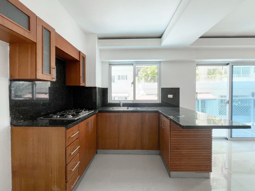Bella Vista, Apartamento En Alquiler De 1 Habitación