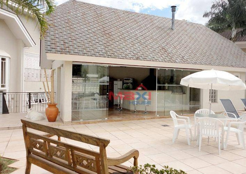 Casa De 650 M² À Venda No Tamboré Três - So0157