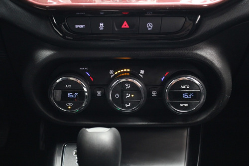 Imagem 16 de 17 de Fiat Toro 1.8 16v Evo Flex Freedom At6