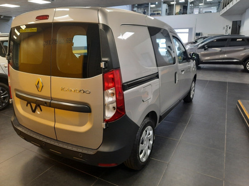 Imagen 10 de 25 de Renault Kangoo Confort 5 Asientos - Año 2023 (ch)