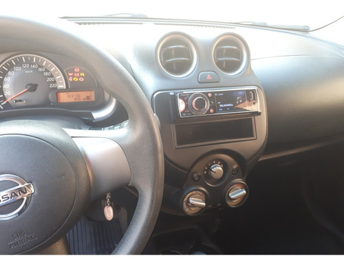 Nissan March 2013 1.0 S 5p