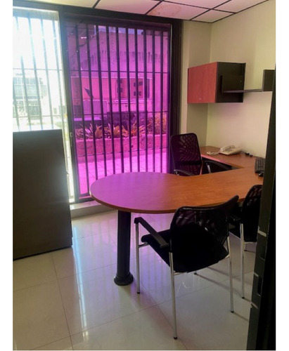 Vendo Oficina 332m2 Torre Banvenez El Recreo 1335