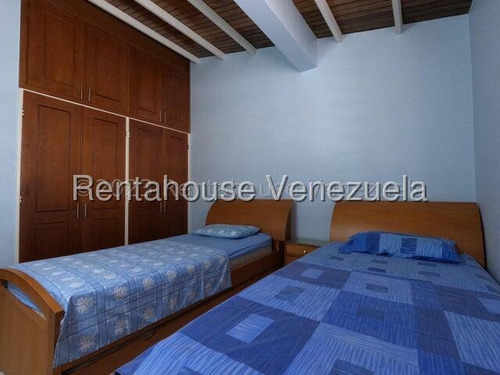 Dennymar, Alquila Espectacular Casa En La Av Intercomunal Cabudare, Amoblada Con Agradables Espacios, Con Todos Los Servicios Basicos Operativos Concepto Abierto B5a10919