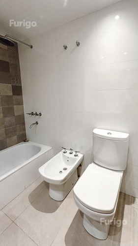 Departamento En Venta De 2 Dormitorios Premium. Rosario