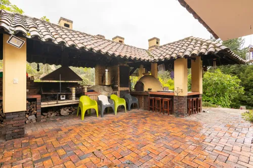 Casa En Venta En La Calera. Cod V10488