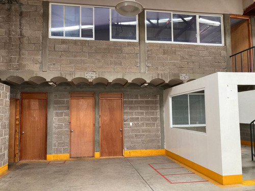 Imagen 11 de 14 de Renta Bodega Con Oficinas, 2 Andenes De Carga Y Descarga, Patio Maniobras