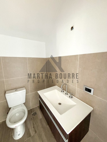 Casa En Venta En Santo Tomas, Pilar, G.b.a. Zona Norte