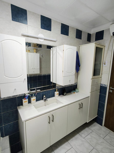 : Venta Casa En Jose Leon Suarez De 3 Ambientes Con Cochera, Quincho Y Jardín