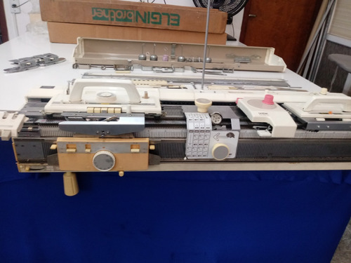 Imagem 5 de 10 de Maquina De Trico Elgin Brother 840 Completa