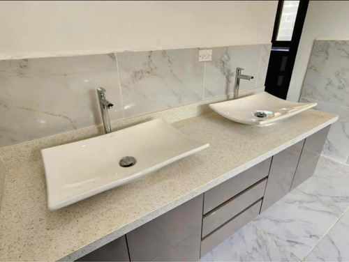 Imagen 8 de 15 de Moderna Casa En Venta! A Estrenar