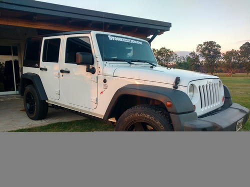 Imagen 16 de 17 de Jeep Wrangler Unlimited 3.8 V6