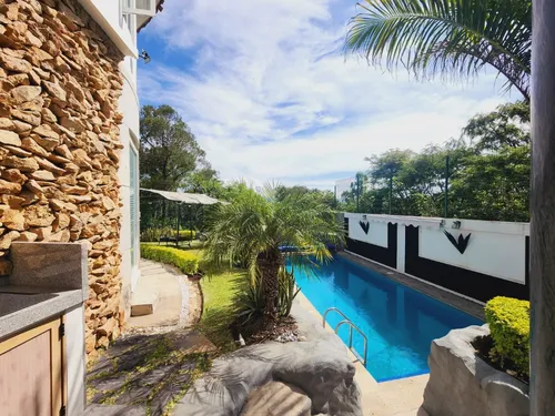 Venta Casa Jacarandas Con Alberca, Enorme Jardín, Amueblada, Equipada, Vistas Espectaculares Con Todos Los Servicios En Fracc Rancho San Diego Ixtapan De La Sal Edomex