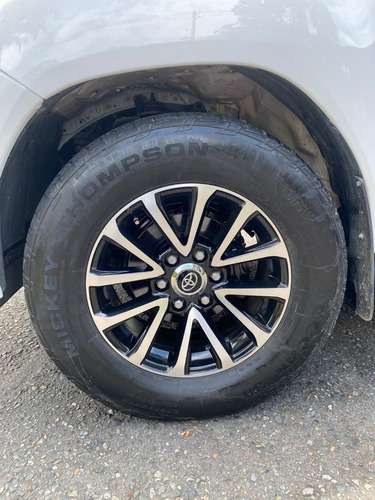 Imagen 21 de 24 de Toyota Hilux 2.4 Td Mt 4x4