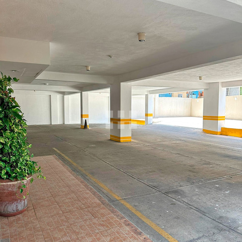Apartamento De Lujo Con Vista Al Mar En El Conjunto Residencial Karla Valentina