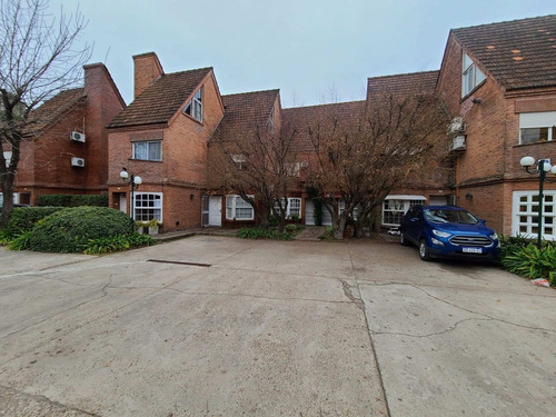 Imagen 15 de 15 de Triplex En Venta Complejo El Tejar