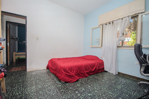 Venta Casa 3 Amb Con Cochera Y Terraza En Caseros