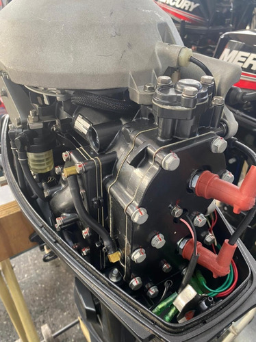 Motor Fuera De Borda Power Tec 25hp Con Arranque Y Comandos