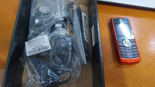Celular Antigo Motorola W230 Sem Uso Laranja (Usado)