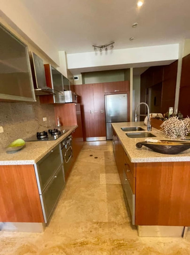 Imagen 9 de 20 de Las Mercedes Apartamento Altamente Moderno