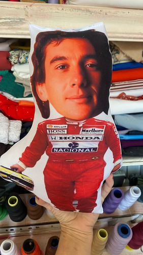 Muñeco Ayrton Senna Chiquito Mini Ayrton Senna F1 Blanco Ayrton Senna