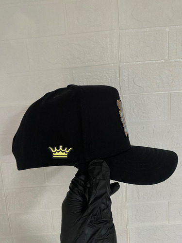 Gorra Demonio De Tasmania Placa A Color Kamel 804 Negro Ajustable