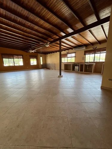 Vende Casa En Urb. Los Sauces