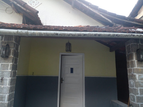 Casa 2 Qts Próximo A Praça Pasteur