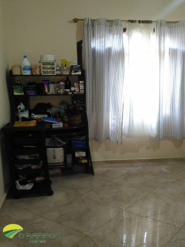 Hipica Pinheiros - Taubate - Sobrado - 4 Dorms - Sendo 1 Suite - 3 Salas - 3 Banheiros - 6 Vgs - Terreno 282mta - A.c.232mts - 6002 - 34496860