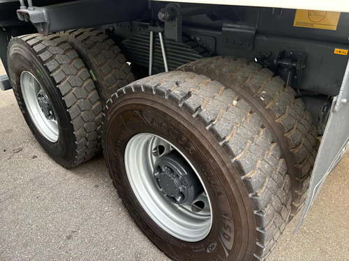 Volvo Vm 330 6x4 Ano 2022 Automático Com Báscula De 16m3